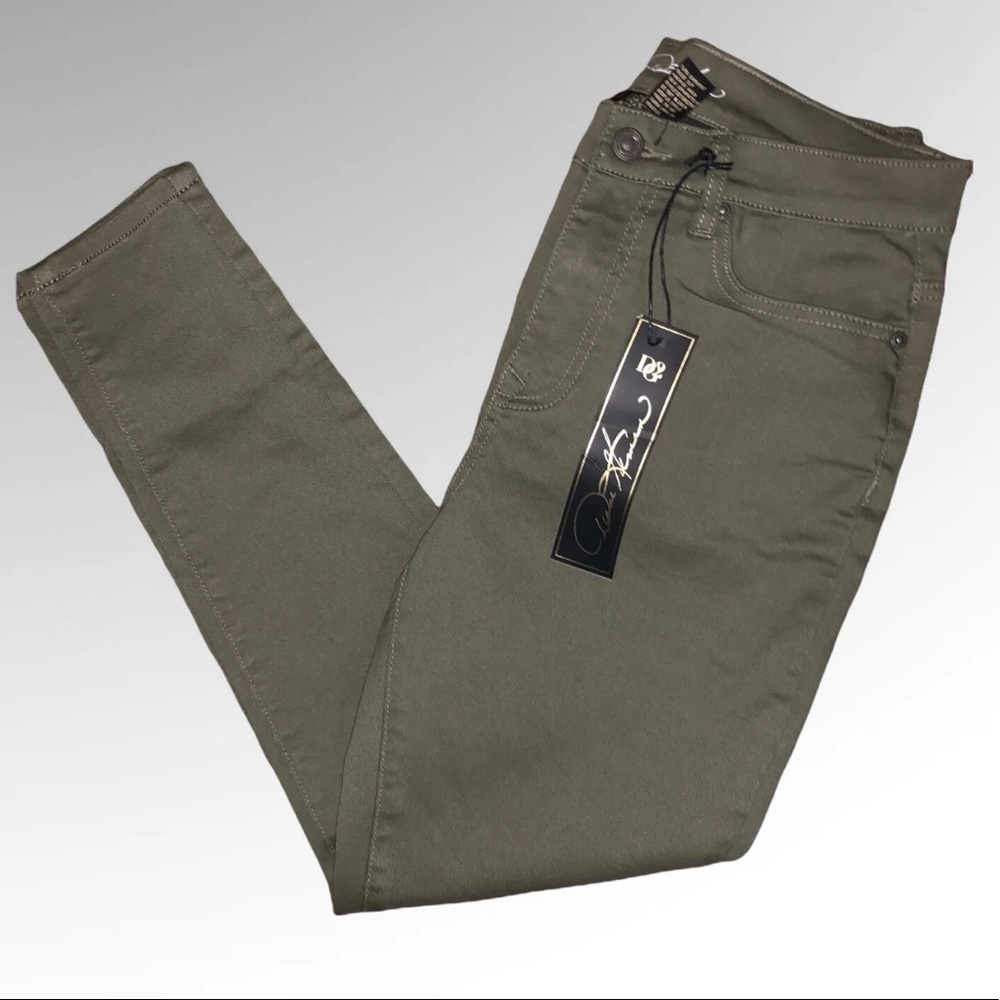 DG2 Diane Gilman Olive Green Classic Stretch Skinny Jeans Size 8 New With Tags